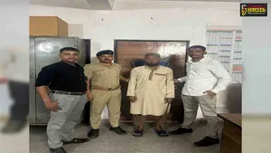 અંકલેશ્વર: ગ્રામ્ય પોલીસે નવસારીના પ્રોહીબિશનના ગુનાના સંડોવાયેલ આરોપીની કરી ધરપકડ
