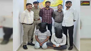 ભરૂચ: દહેજના જોલવા ગામે ઈન્ટરનેટનો કેબલ લગાવવાનું કહી મકાનમાં લૂંટ ચલાવનાર 2 આરોપીઓની પોલીસે કરી ધરપકડ