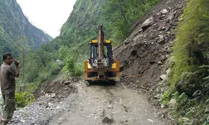 Badrinath highway blocked