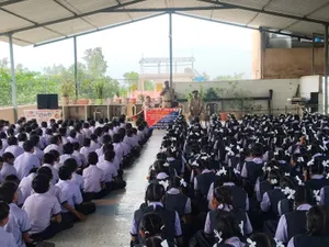 અંકલેશ્વર: RPF દ્વારા શ્રીજી વિદ્યાલય ખાતે જનજાગૃતિ કાર્યક્રમનું કરાયુ આયોજન, રેલવેના નિયમોનું અપાયું માર્ગદર્શન