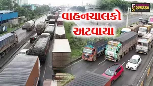 અંકલેશ્વર: વરસાદી માહોલ વચ્ચે  હાઇવે પર સુરત તરફ જતી લેનમાં 5 કી.મી.લાંબો ટ્રાફિક જામ
