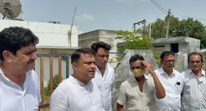 ભરૂચ: જંબુસરના 2 ગામોમાં મનરેગાના કથિત કૌભાંડ મામલે કોંગ્રેસની જનતા રેડ, મૃત્યુ પામેલા લોકોના નામે ભ્રષ્ટાચાર આચરાયો હોવાના આક્ષેપ