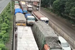 અંકલેશ્વર: NH 48 પર ભારે ટ્રાફિકજામની પરિસ્થિતિ, અનેક વાહનચાલકો અટવાયા