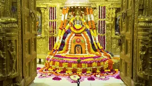 શ્રાવણના તૃતિય સોમવારે આદિ જ્યોતીર્લિંગ સોમનાથ મહાદેવને ચંદન શૃંગાર કરાયો