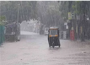 ગુજરાતમાં જોરદાર ચોમાસું જામ્યું,  બંગાળની ખાડીમાં લોપ્રેશર એરિયા બન્યું, ભારે પવન અને ગાજવીજ સાથે વરસાદનું અનુમાન