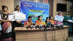 wifes of police officers, protest, political leaders, verbal abuse, insult, police dignity, rally, placard demonstration, press conference, Kolkata, West Bengal, law enforcement respect, political controversy, police families,পুলিশ আধিকারিকদের স্ত্রী, প্রতিবাদ, রাজনৈতিক নেতা, গালাগালি, অপমান, পুলিশের মর্যাদা, মিছিল, প্ল্যাকার্ড প্রদর্শন, সাংবাদিক বৈঠক, কলকাতা, পশ্চিমবঙ্গ, আইনরক্ষকের প্রতি সম্মান, রাজনৈতিক বিতর্ক, পুলিশ পরিবার