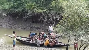 Kultali, Matla river, dead body recovered, missing youth, Palash Sardar, South 24 Parganas, West Bengal, drowning case, police investigation, body found, tragic incident,কুলতলি, মাতলা নদী, মৃতদেহ উদ্ধার, নিখোঁজ যুবক, পলাশ সরদার, দক্ষিণ ২৪ পরগনা, পশ্চিমবঙ্গ, ডুবে মৃত্যু, পুলিশ তদন্ত, দেহ পাওয়া, মর্মান্তিক ঘটনা