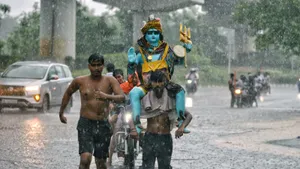Delhi Rains Kanwar Yatra