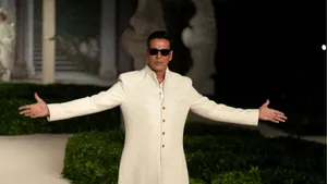Akshay Kumar Falguni Shane Peacock at FDCI India Couture Week 2025