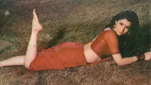 dimple kapadia