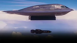 US-Iran Tension: अमेरिका ने इन खतरनाक बमों से ईरान में मचाई तबाही, 13 हजार किलो से भारी था एक बम, जानें खासियत