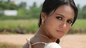sana khan (1)