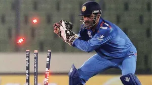 MS Dhoni Birthday special 3 big record of thala in international cricket