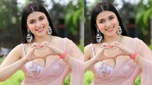 Mannara Chopra returned to work actress said this about her father death