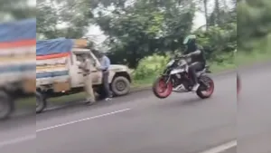 viral bike stunt video