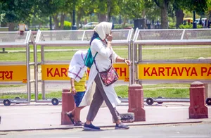 Scorching Heat Disrupts Daily Life in New Delhi