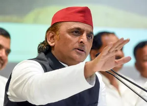 Akhilesh Yadav Addresses Press Conference in Lucknow