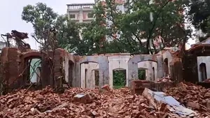 बांग्लादेश में फिल्मकार सत्यजीत रे के पुश्तैनी घर को बचाने के लिए आया भारत,  जताई आपत्ति