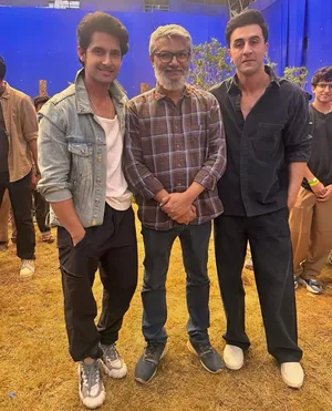 Ravie Dubey shares picture with Ranbir Kapoor, Nitesh Tiwari from ‘Ramayana’ set