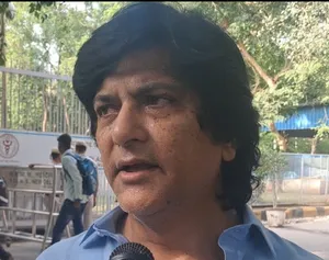पुरी नाबालिग पीड़िता से मिलने दिल्ली एम्स में पहुंचे बीजेडी सांसद, जल्द स्वस्थ होने की जताई उम्मीद