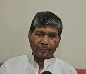 बिहार में विशेष गहन पुनरीक्षण राजनीति से प्रेरित : पशुपति कुमार पारस