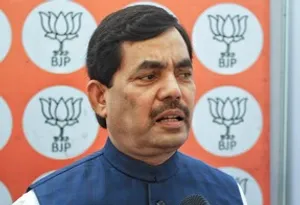 कांग्रेस जीतने पर ठीक और हारने पर आरोप लगाती है : शाहनवाज हुसैन