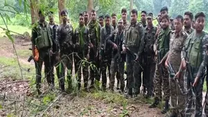 झारखंड के गुमला में 15 लाख का इनामी नक्सली मार्टिन केरकेट्टा पुलिस मुठभेड़ में ढेर, हथियार बरामद