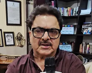 जया बच्चन ने आम आदमी को मारा 'धक्का' तो भड़के अशोक पंडित, बोले- ये निंदनीय