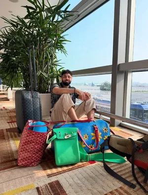 'द अनफिनिश्ड टूर' की तैयारी में बादशाह, ढेरों बैग्स के साथ एयरपोर्ट पर आए नजर