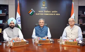 चुनाव आयोग ने की जनता दल (सेक्युलर) के प्रतिनिधिमंडल से मुलाकात, कई मुद्दों पर हुई चर्चा