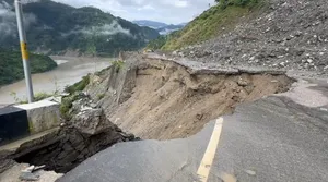 Big collapse at the scissors bend
