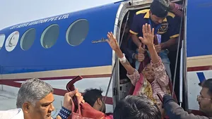 खंडवा में मरीज के लिए पहली बार इस्तेमाल हुई एयरलिफ्ट, इलाज के लिए भेजी गई इंदौर