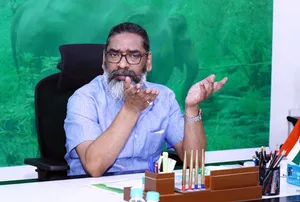 Ranchi: Hemant Soren Reviews Welfare Schemes Across Departments