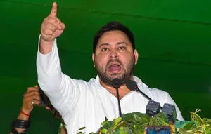 Patna: Tejashwi Yadav at 'Atipichhra Jagao' Rally
