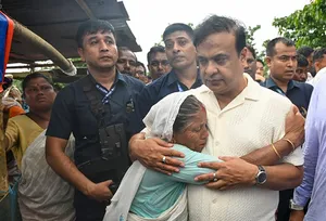 Assam CM Himanta Biswa Sarma Visits Flood-Affected Areas in Lakhimpur