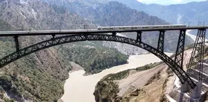 कटरा: वंदे भारत एक्सप्रेस के उद्घाटन से स्थानीय लोगों में खुशी, कहा- क्षेत्र में बढ़ेंगे पर्यटन, व्यापार और रोजगार के अवसर