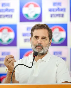 राहुल गांधी पर चुनाव आयोग का तंज, मैच हारने के बाद रेफरी को दोष देना नई आदत...