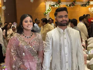 रिंकू सिंह और प्रिया सरोज की हुई सगाई, दिग्गजों ने दी बधाई