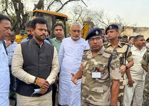 अहमदाबाद विमान दुर्घटना: 28 घंटे के अंदर ब्लैक बॉक्स बरामद, हादसे की वजहों का चलेगा पता