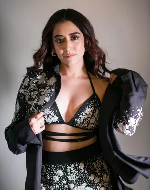Jonita Gandhi deconstructs her latest track ‘Beparwai’