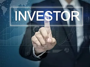 Large-caps outshine small-caps in Q4 FY25 as investors shift to stability: Report