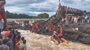 Pune bridge collapse: Four dead, 51 injured; Maha govt announces compensation of Rs 5 lakh to kin of deceased
