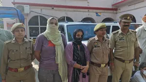 ग्रेटर नोएडा में 'लेडी डॉन' गैंग का भंडाफोड़, 2 नाबालिग समेत 11 गिरफ्तार