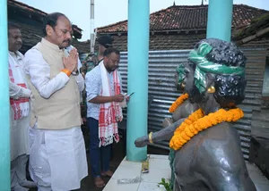झारखंड सरकार कर रही हूल क्रांति शहीदों के वंशजों की अनदेखी : रघुवर दास
