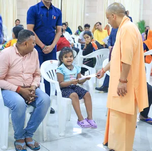 Lucknow: Yogi Adityanath Attends ‘Janta Darshan’
