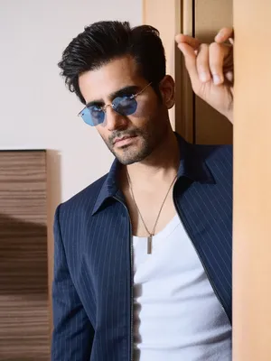 Karan Tacker