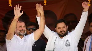 बिहार में 'बंद' का व्यापक असर: ट्रेनें-हाईवे जाम, राहुल-तेजस्वी भी होंगे आंदोलन में शामिल