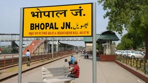 दिल्ली से माता-पिता की डांट से नाराज होकर भागीं तीन नाबालिग लड़कियां, भोपाल में मिलीं
