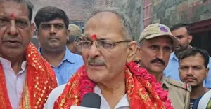 लद्दाख के नए उपराज्यपाल कविंदर गुप्ता ने बावे वाली माता मंदिर में टेका मत्था, सेवा और शांति की कामना की
