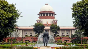 o5jidt64_supreme-court-_625x300_11_August_25